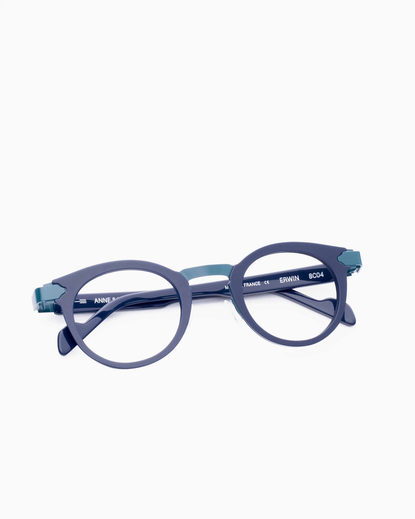 Anne and Valentin - erwin - 8C04 | glasses bar