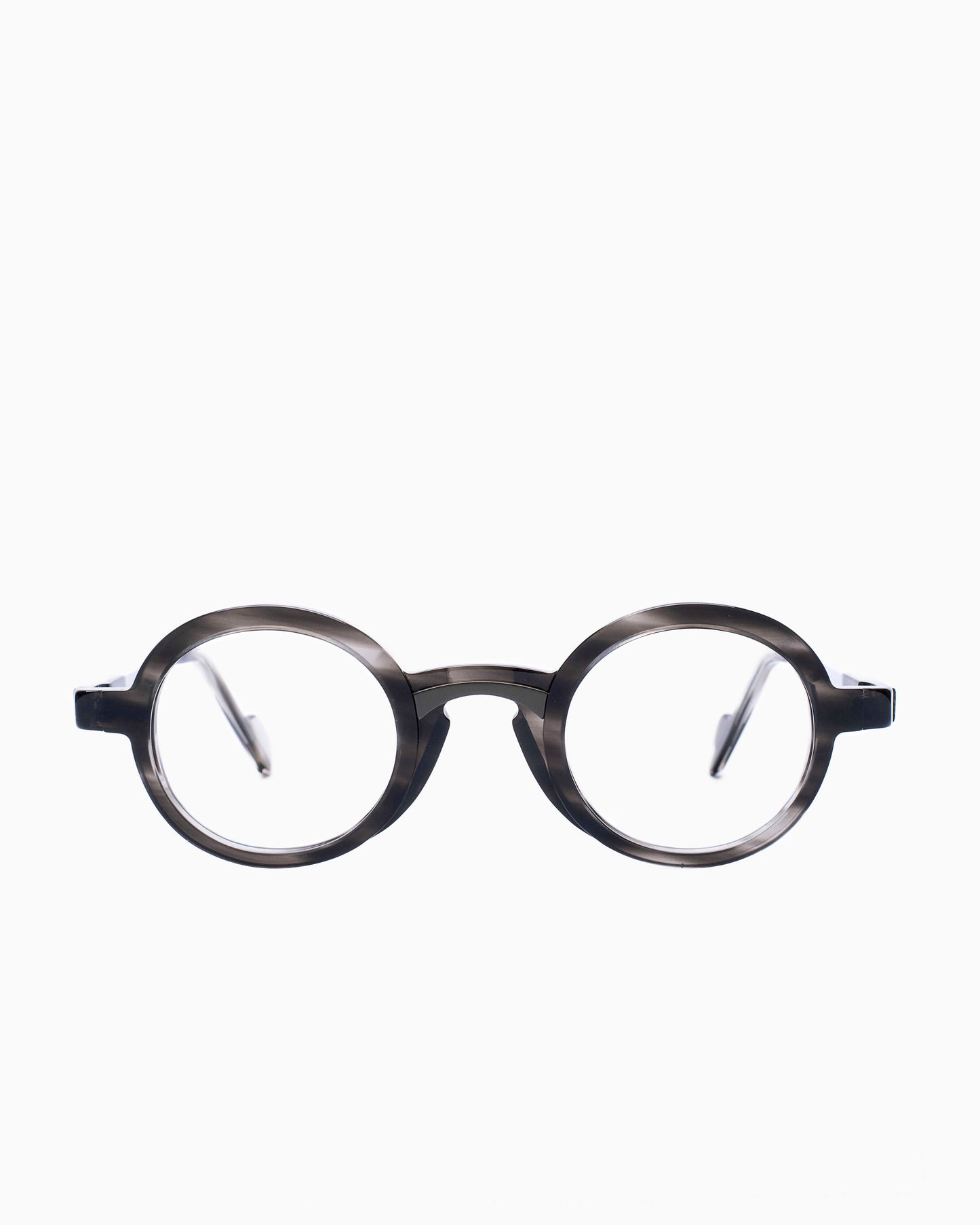 Anne and Valentin - Hiro - 8c25 | glasses bar