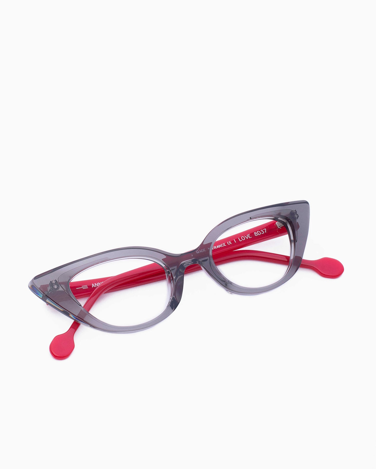 Anne and Valentin - ITOVE - 8d37 | glasses bar