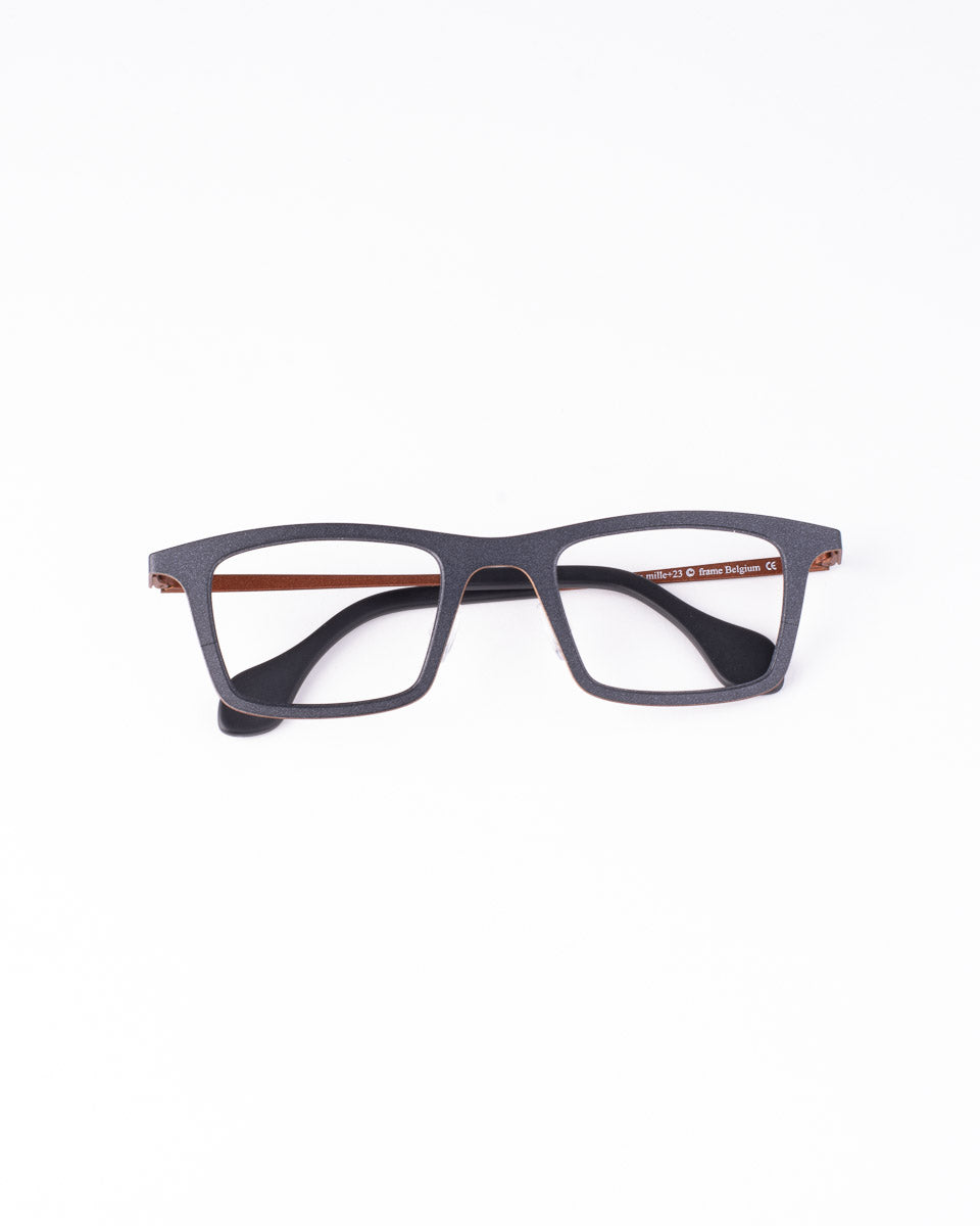 Theo - THOUSAND+23 - 293 | glasses bar