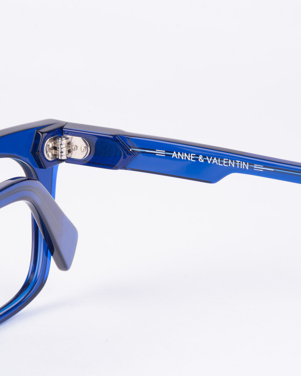 Anne and Valentine - diddley - 1740 | glasses bar