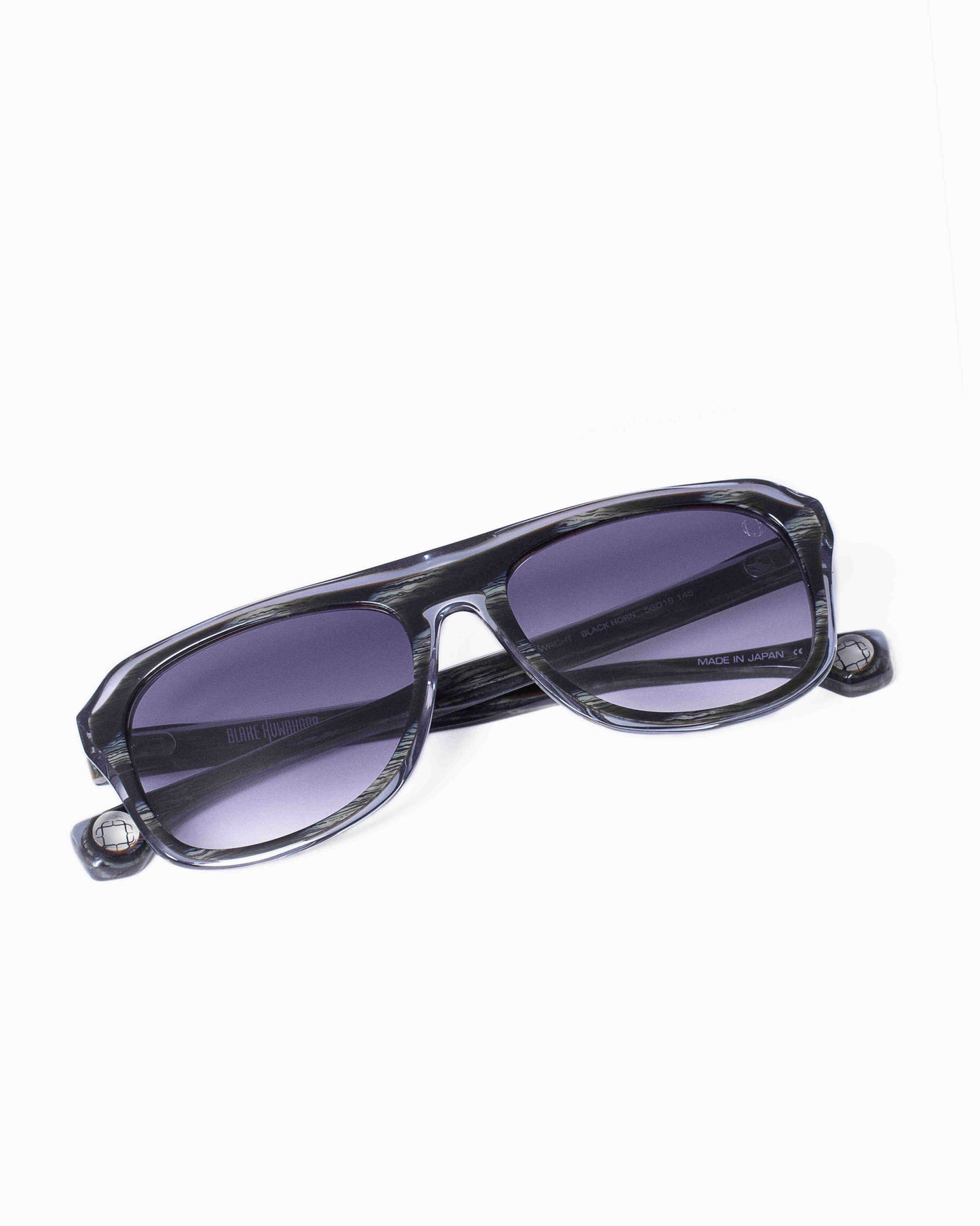 Blake Kuwahara - wright - Blackhorn | Bar à lunettes
