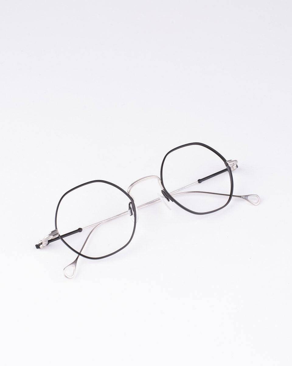 Anne and Valentin - bishop - h01 | glasses bar