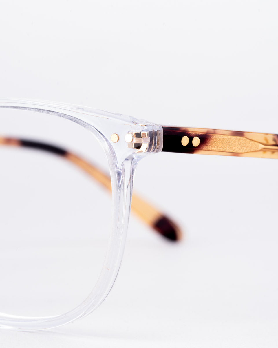 Francois Pinton - Traveller4 - Cz | glasses bar