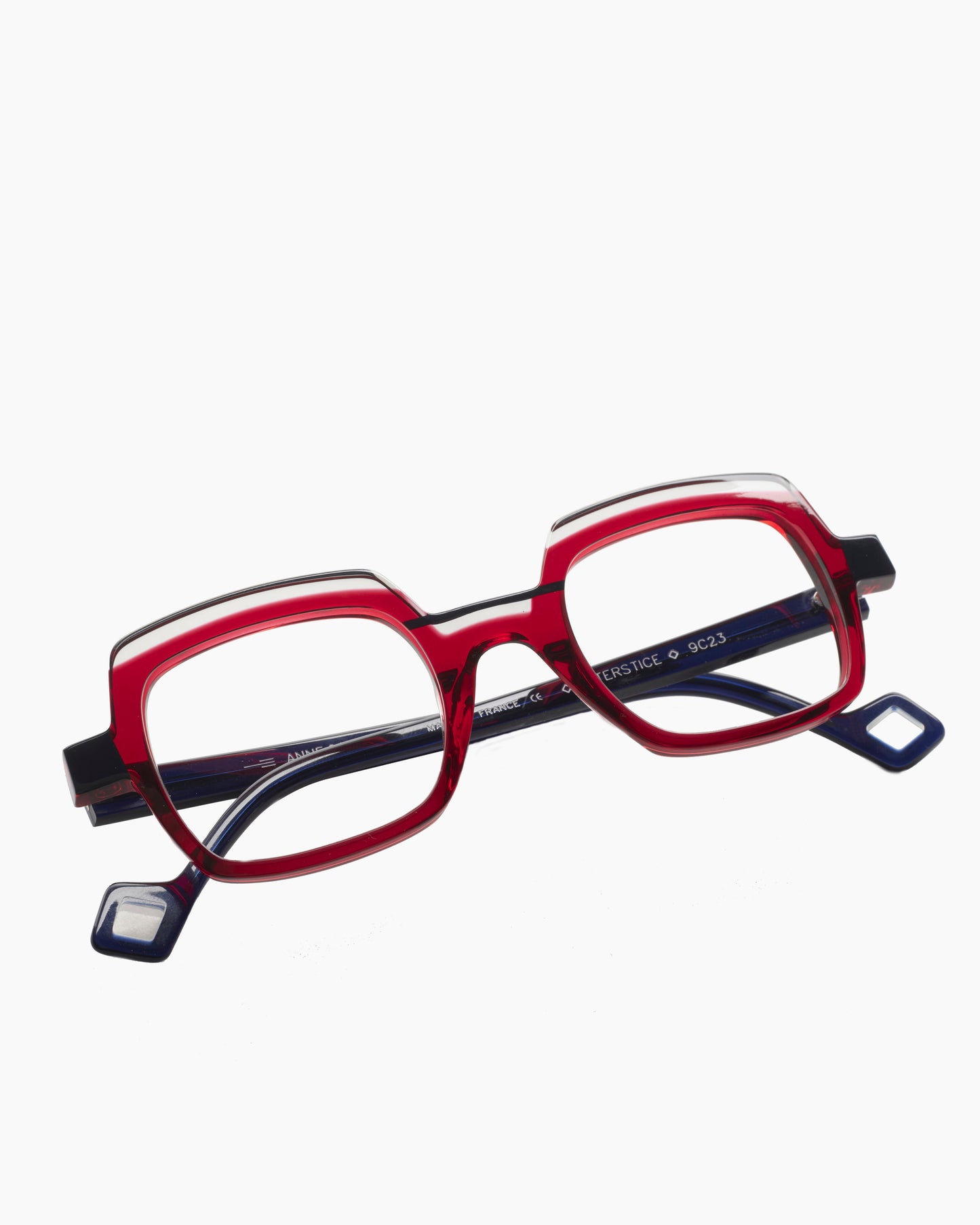 Anne and Valentin - Interstice - 9C23 | glasses bar