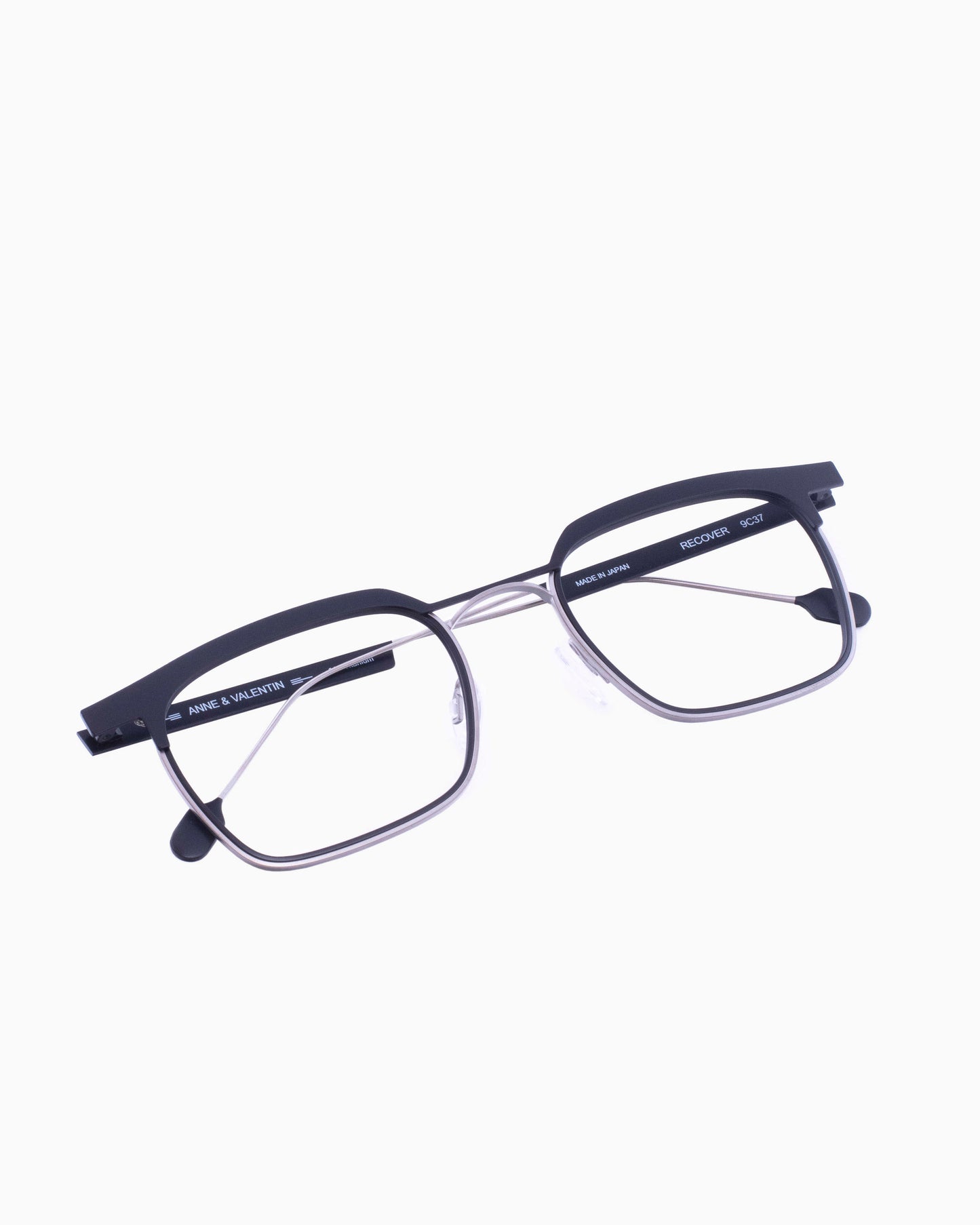 Anne and Valentin - Recover - 9C37 | glasses bar