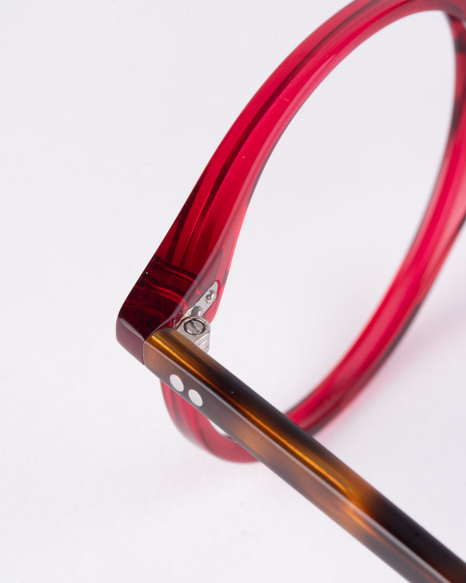 Francois Pinton - Traveller31 - Rz | glasses bar