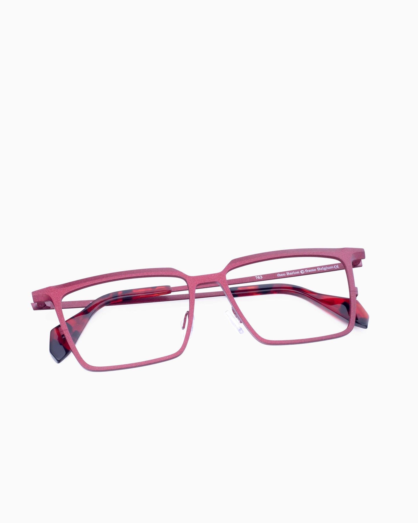 Theo-Barion-763 | glasses bar