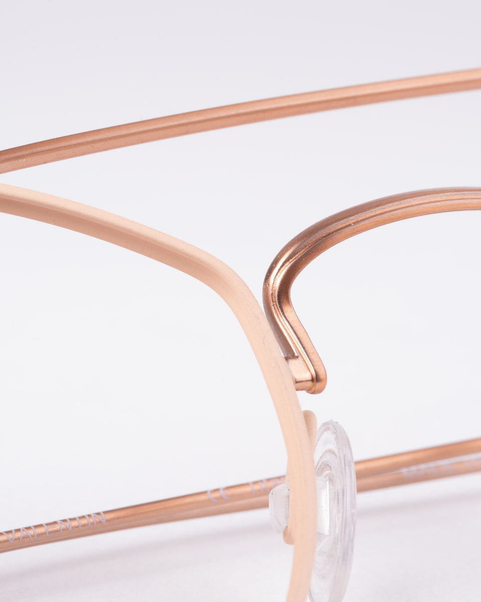 Anne and Valentin - BURROUGHS - H41 | glasses bar