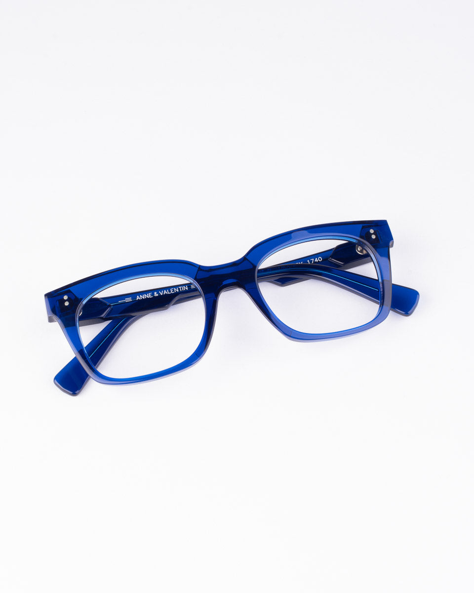 Anne and Valentine - diddley - 1740 | glasses bar