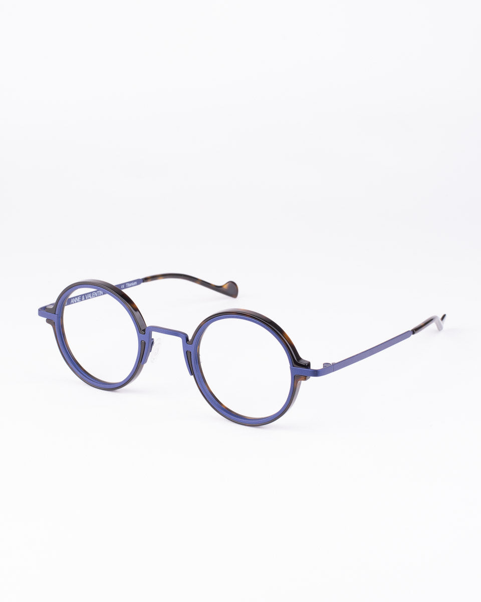 Anne and Valentin - M6 - H30 | glasses bar