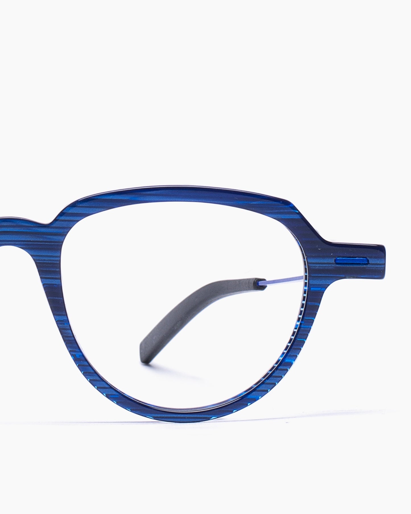 Theo-pyra-9 | glasses bar