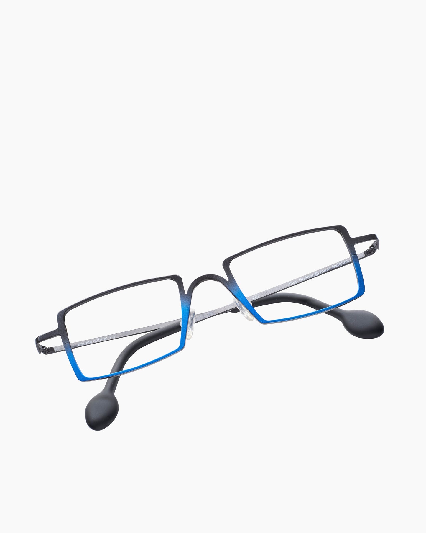 Theo - Bodoni - 462 | glasses bar