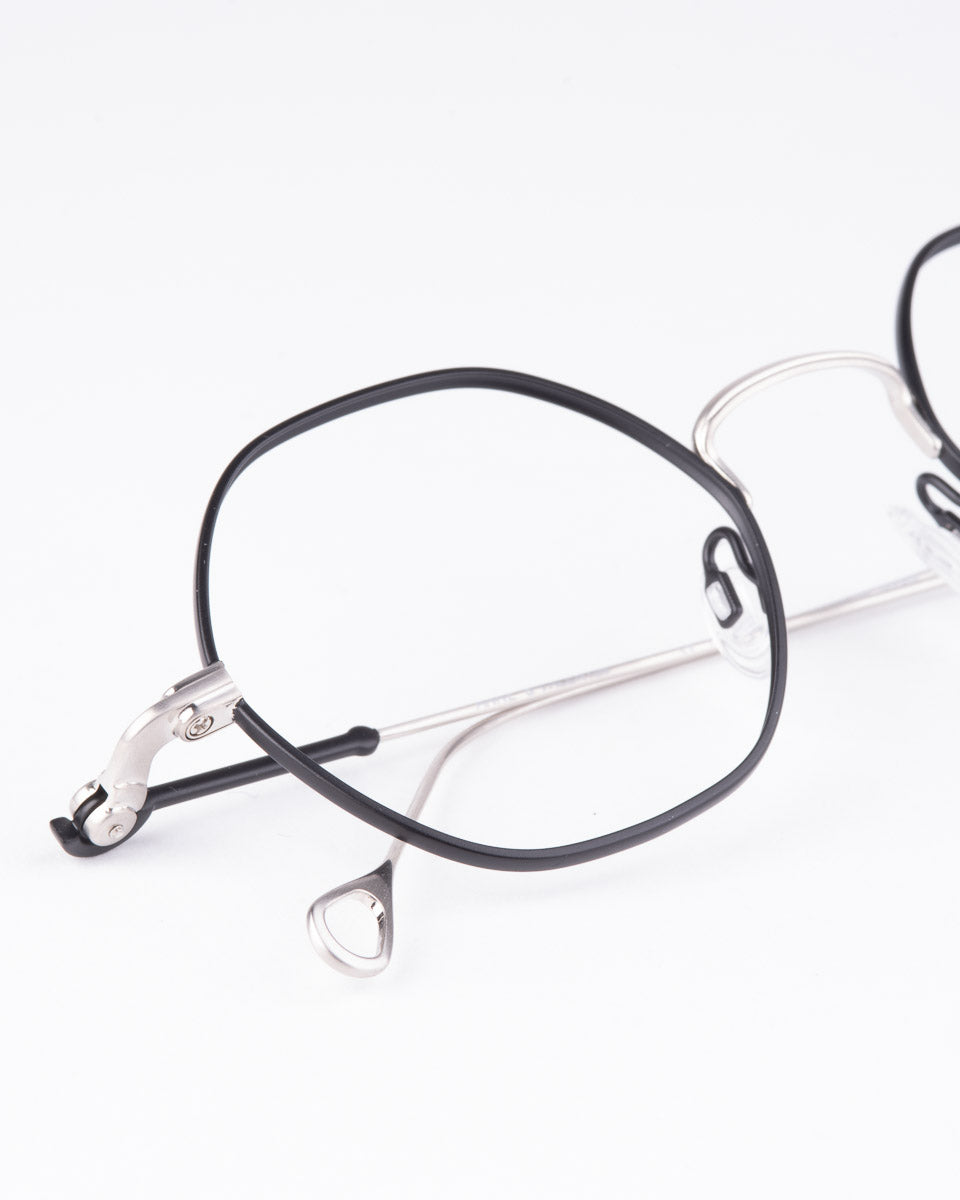 Anne and Valentin - bishop - h01 | glasses bar