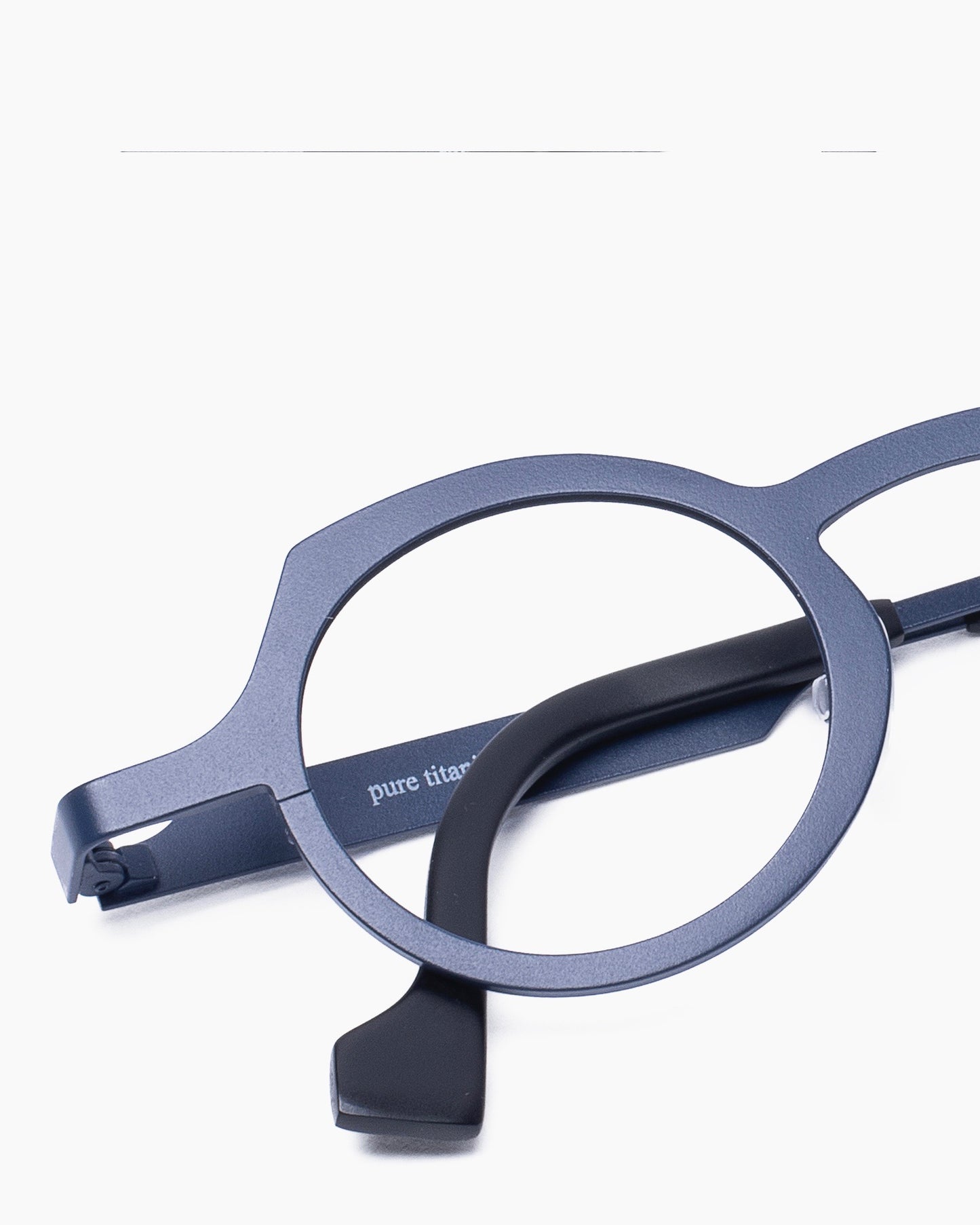 Theo - asia - 374 | glasses bar