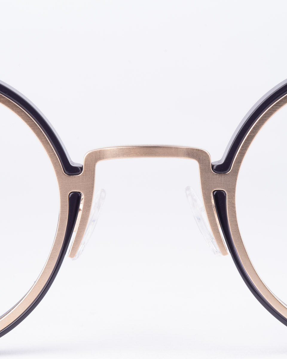 Anne and Valentin - M6 - H35 | glasses bar