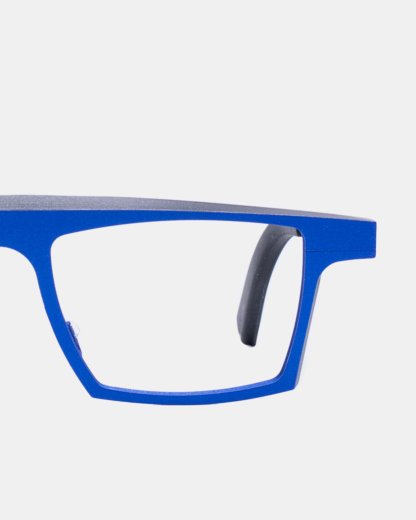 Theo - SpaceShuttle - 365 | glasses bar