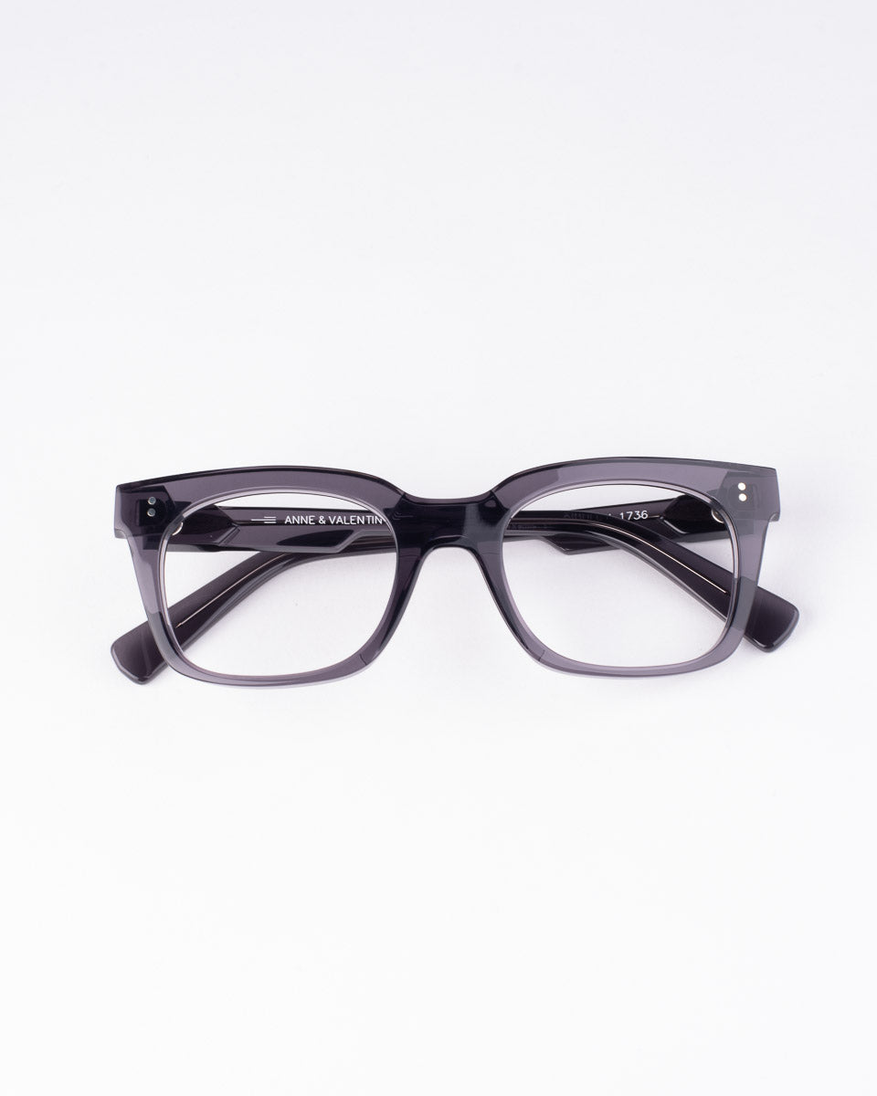 Anne and Valentine - Diddley - 1736 | glasses bar