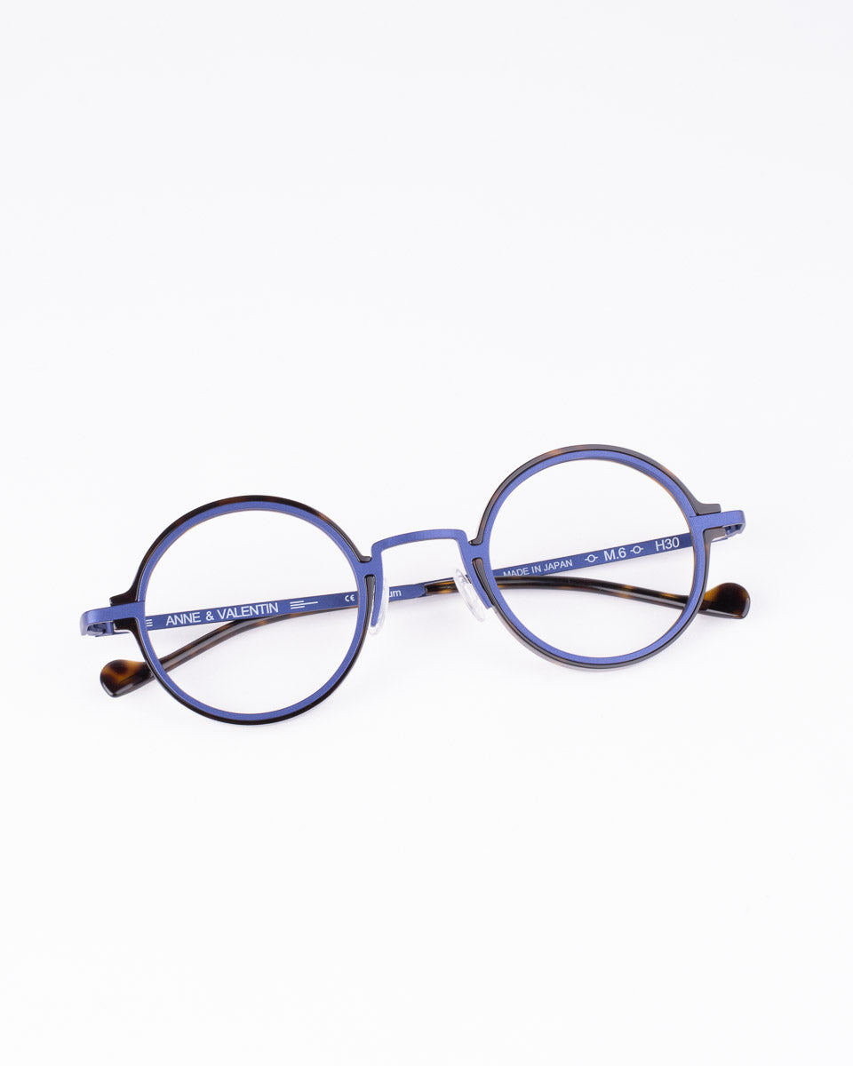 Anne and Valentin - M6 - H30 | glasses bar
