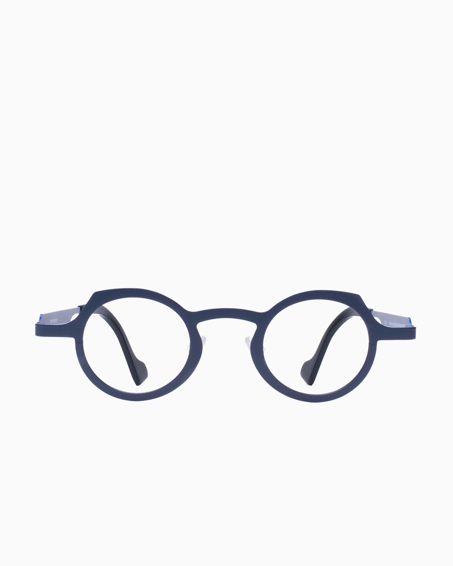 Theo - asia - 374 | glasses bar