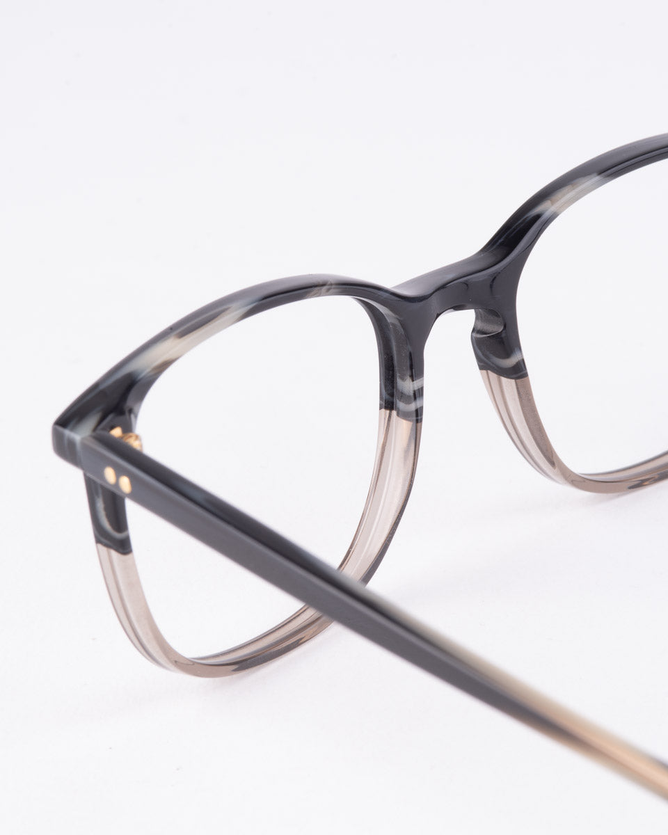 Francois Pinton - Traveler4 - BC | glasses bar