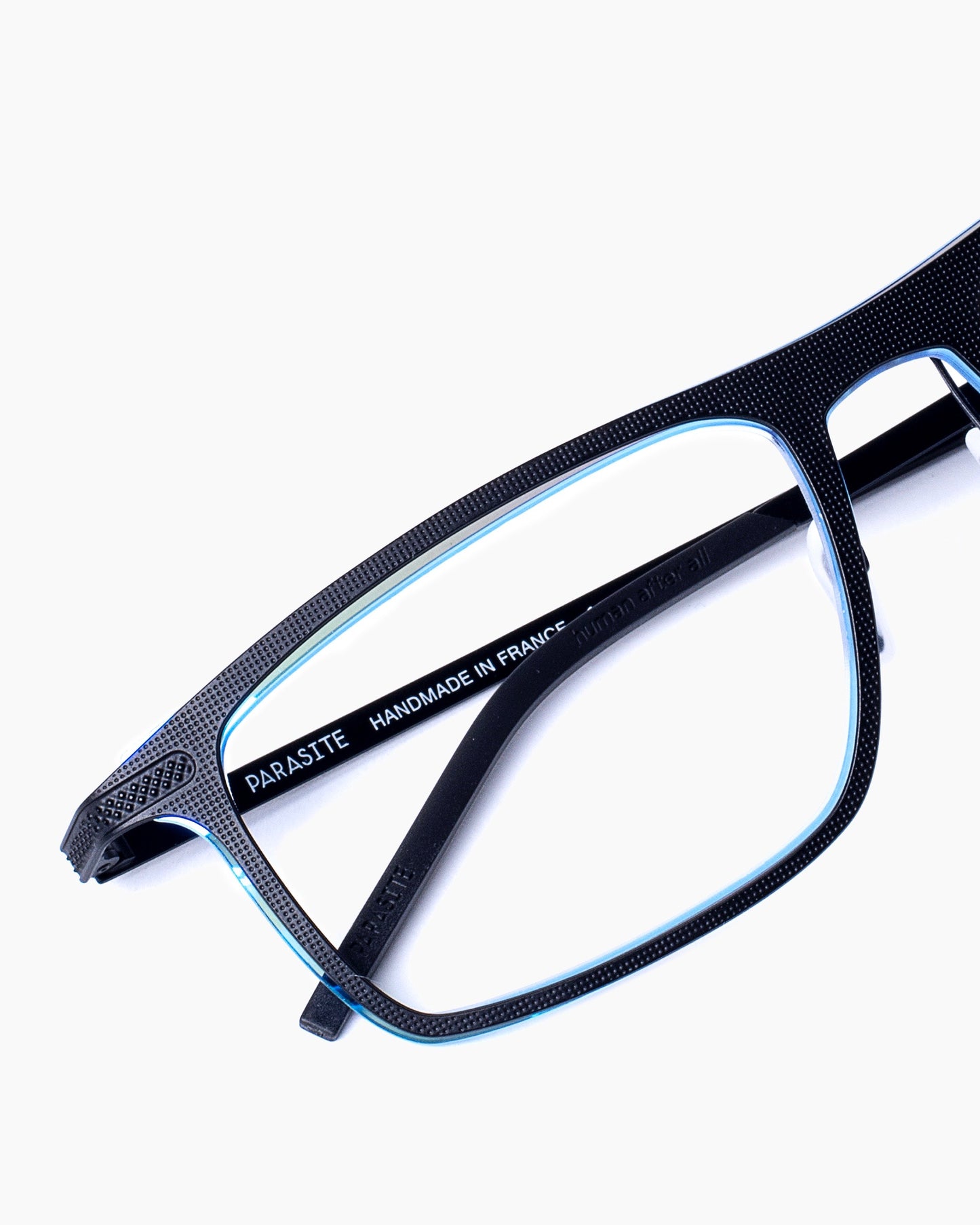 Parasite - Memories3 - c17 | glasses bar