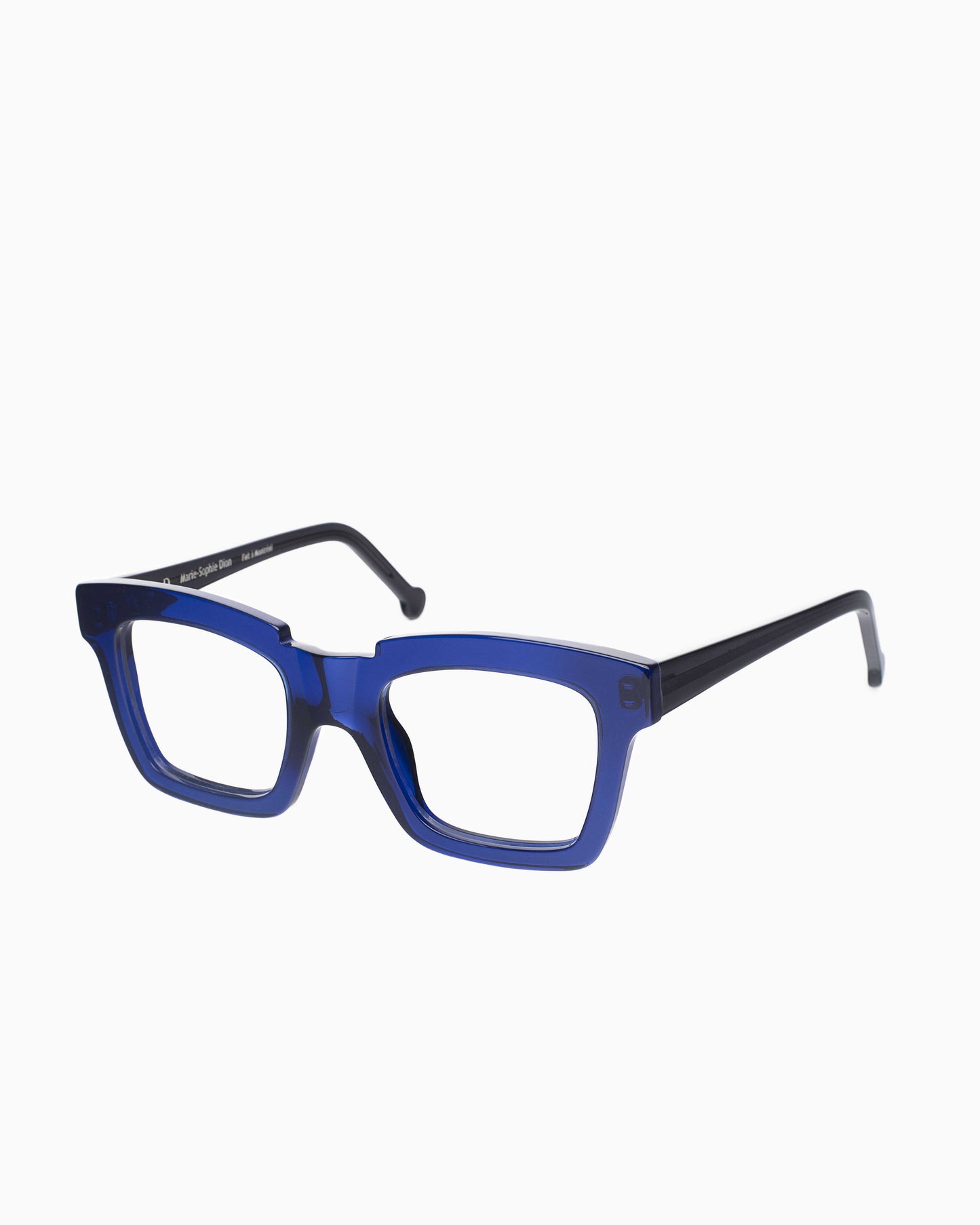 Marie-Sophie Dion-Willard-Roy | glasses bar