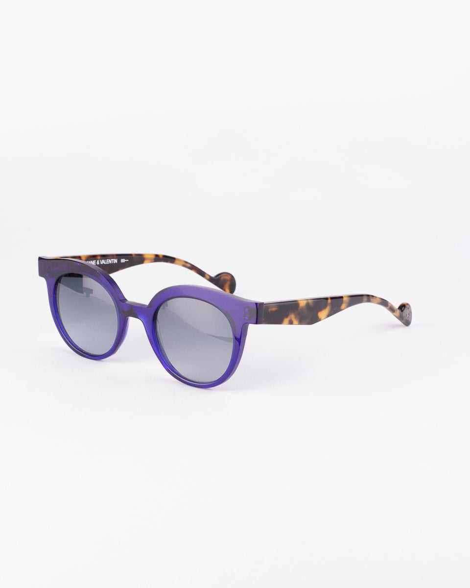 Anne and Valentin - sasha - 1804 | glasses bar