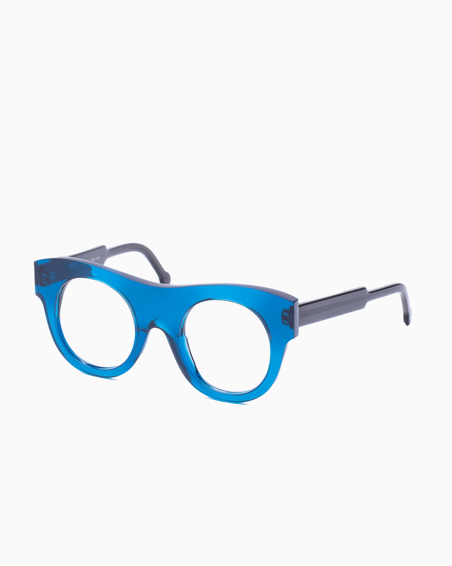 Marie-Sophie Dion - Asselin - Cur | glasses bar