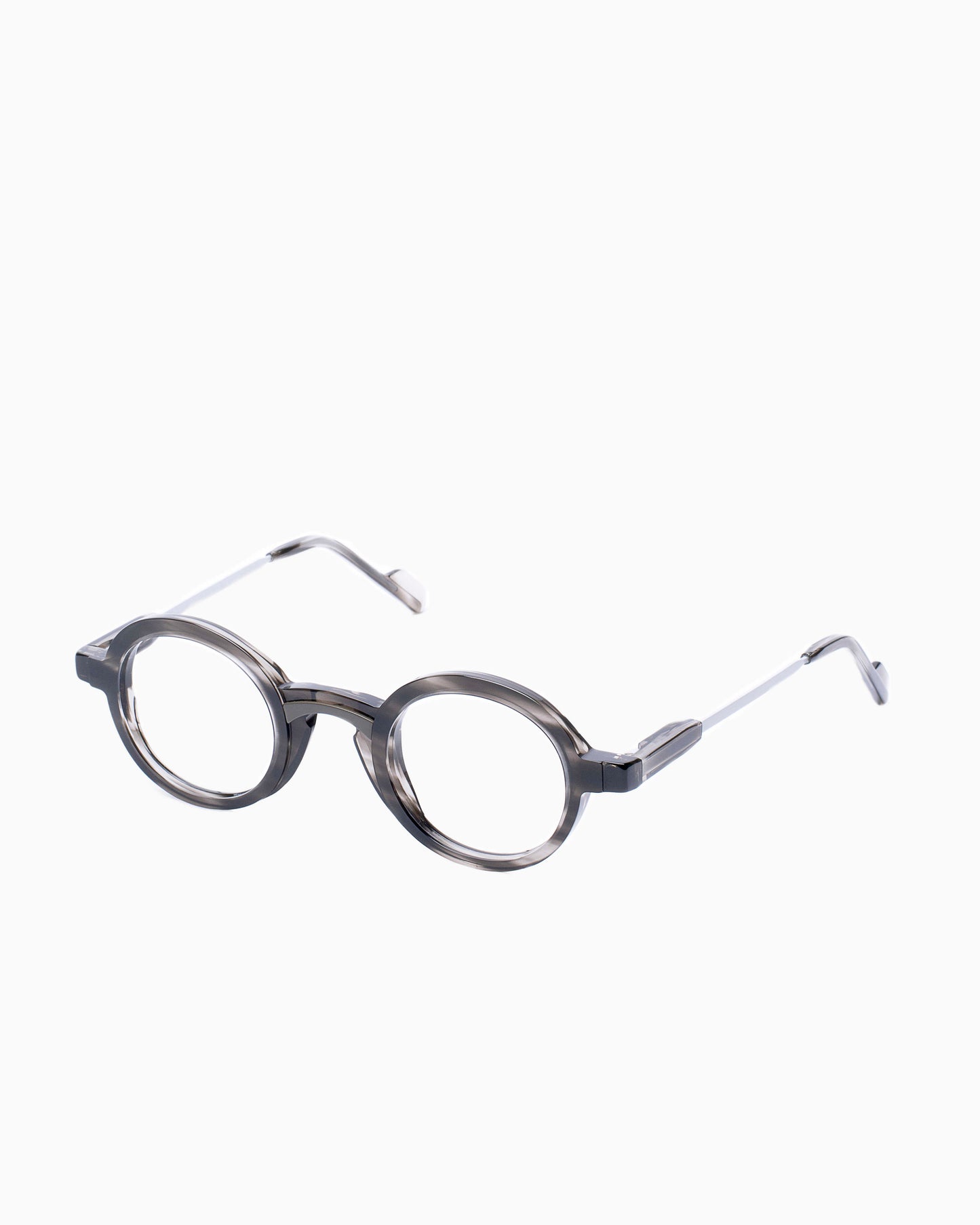 Anne and Valentin - Hiro - 8c25 | glasses bar