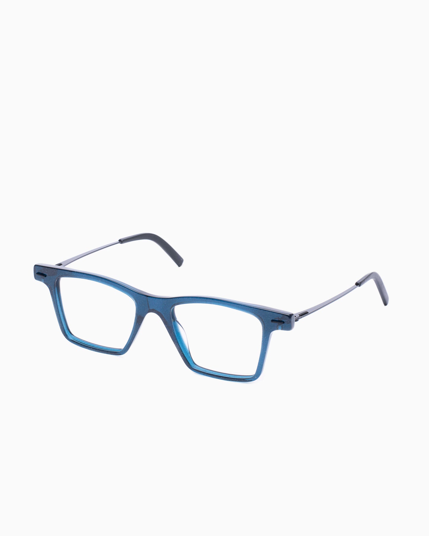Theo - Peruna - 20 | glasses bar