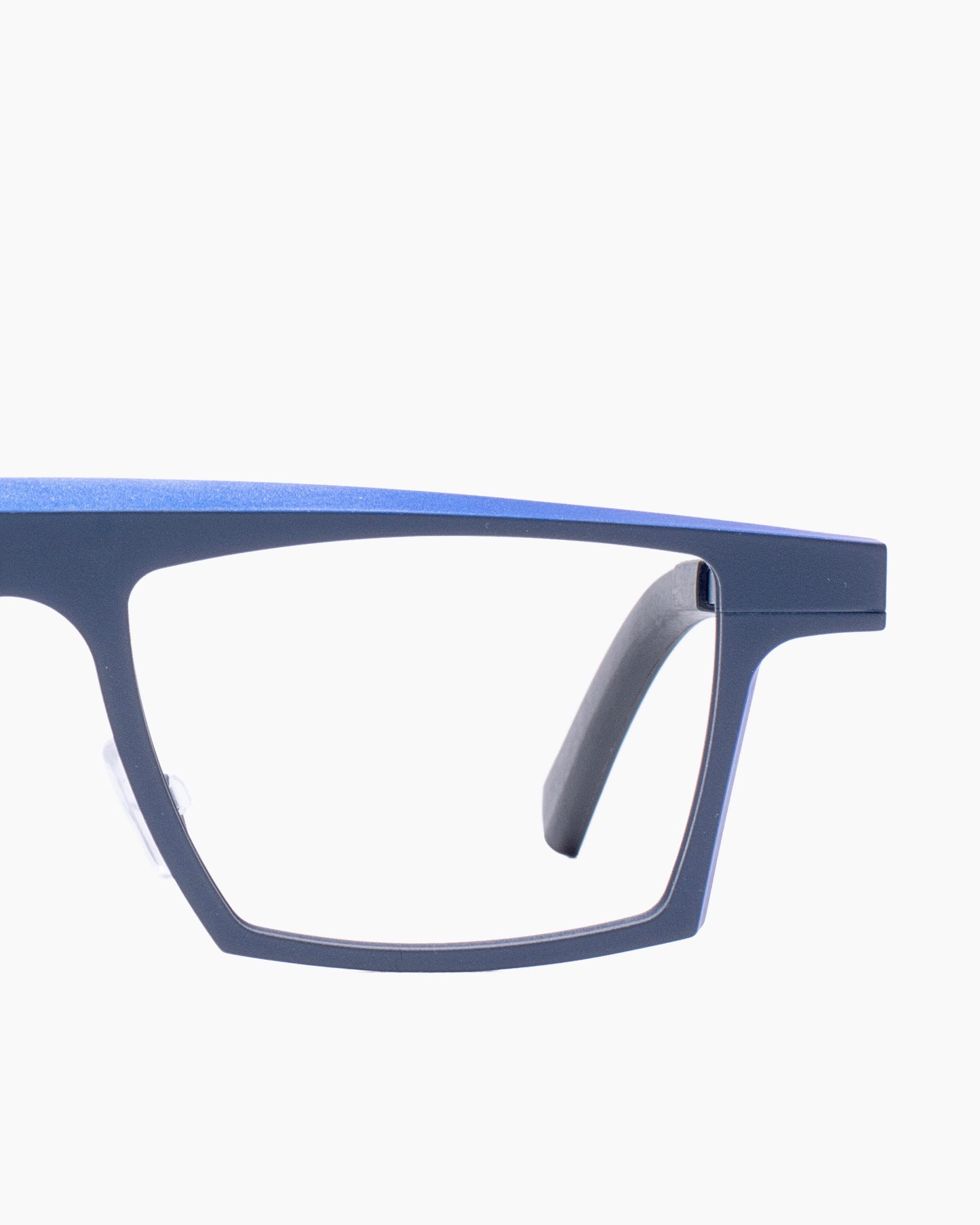 Theo - SpaceShuttle - 374 | glasses bar