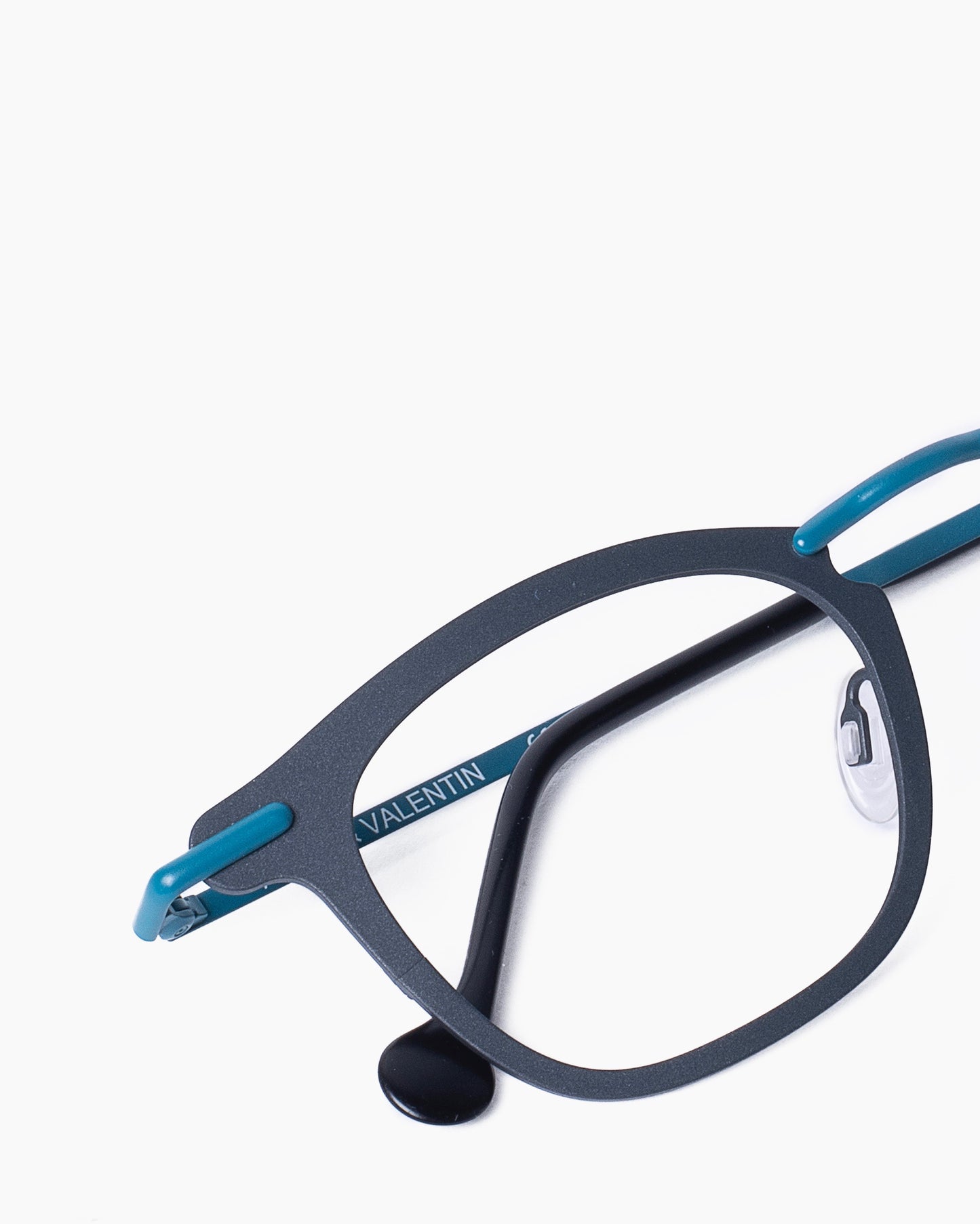 Anne and Valentin - helium - BC79 | glasses bar