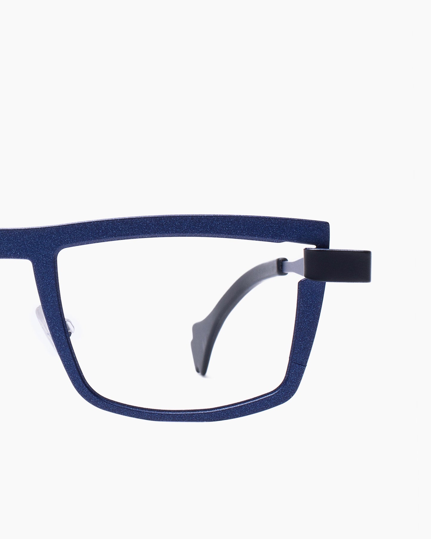 Theo-vekki-336 | glasses bar