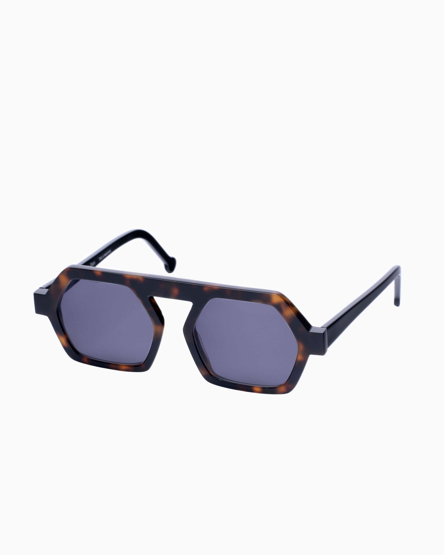 Marie-Sophie Dion - Lapointe - Tom | Bar à lunettes:  Marie-Sophie Dion