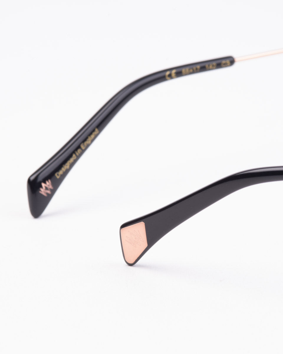 gold metal aviator eyeglasses by William Morris model Florence, front view, lunettes de vue Or aviateur