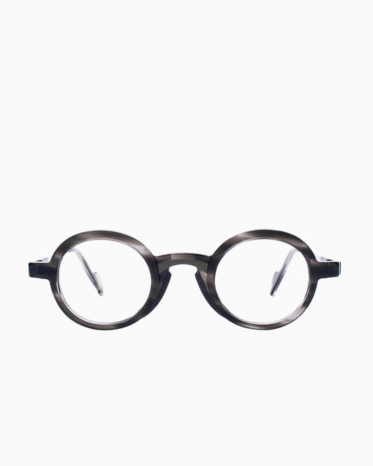 Anne and Valentin - Hiro - 8c25 | glasses bar