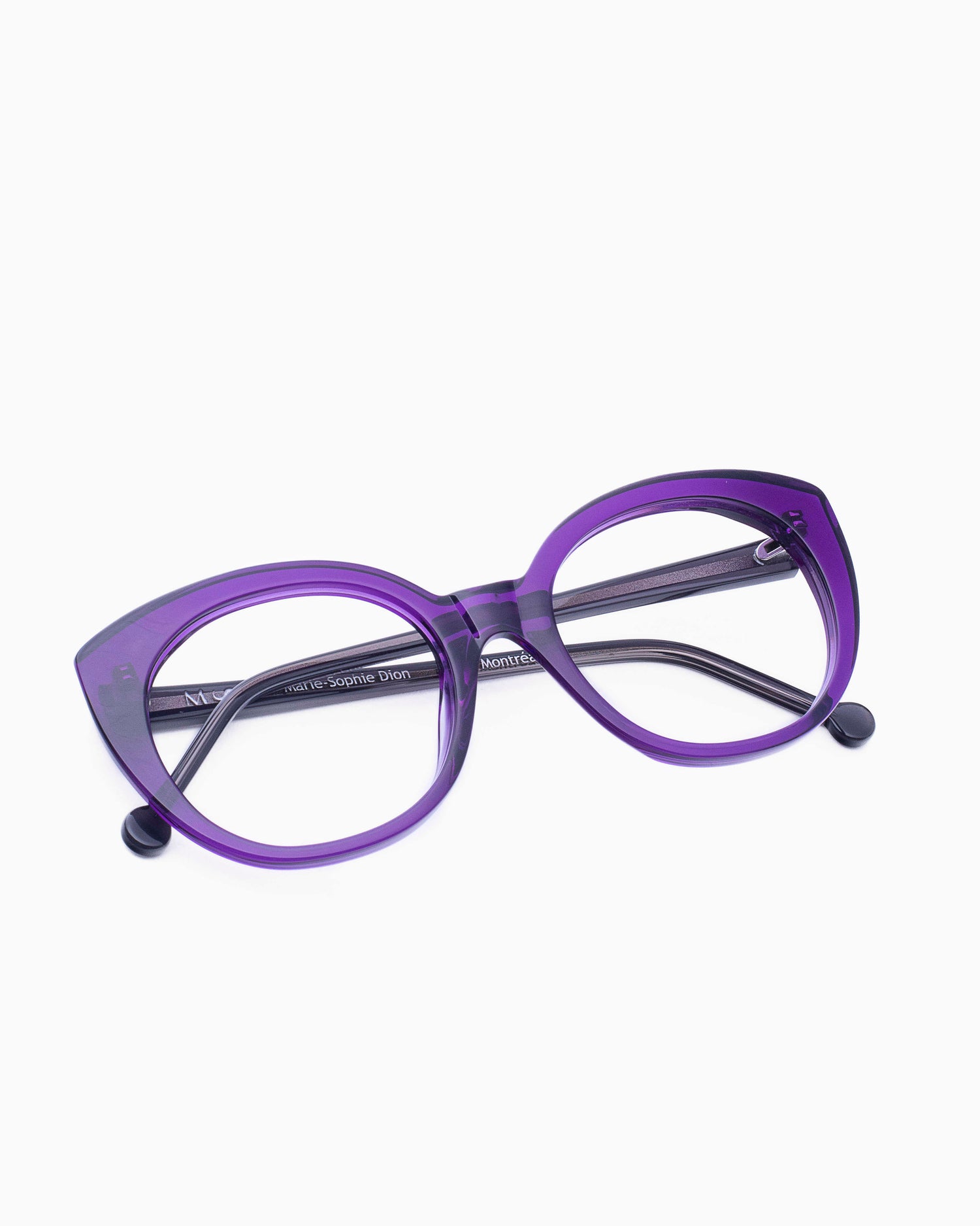 purple plastic cat eyeglasses by Marie-Sophie Dion model Monroe, front view, lunettes de vue chat couleur violet