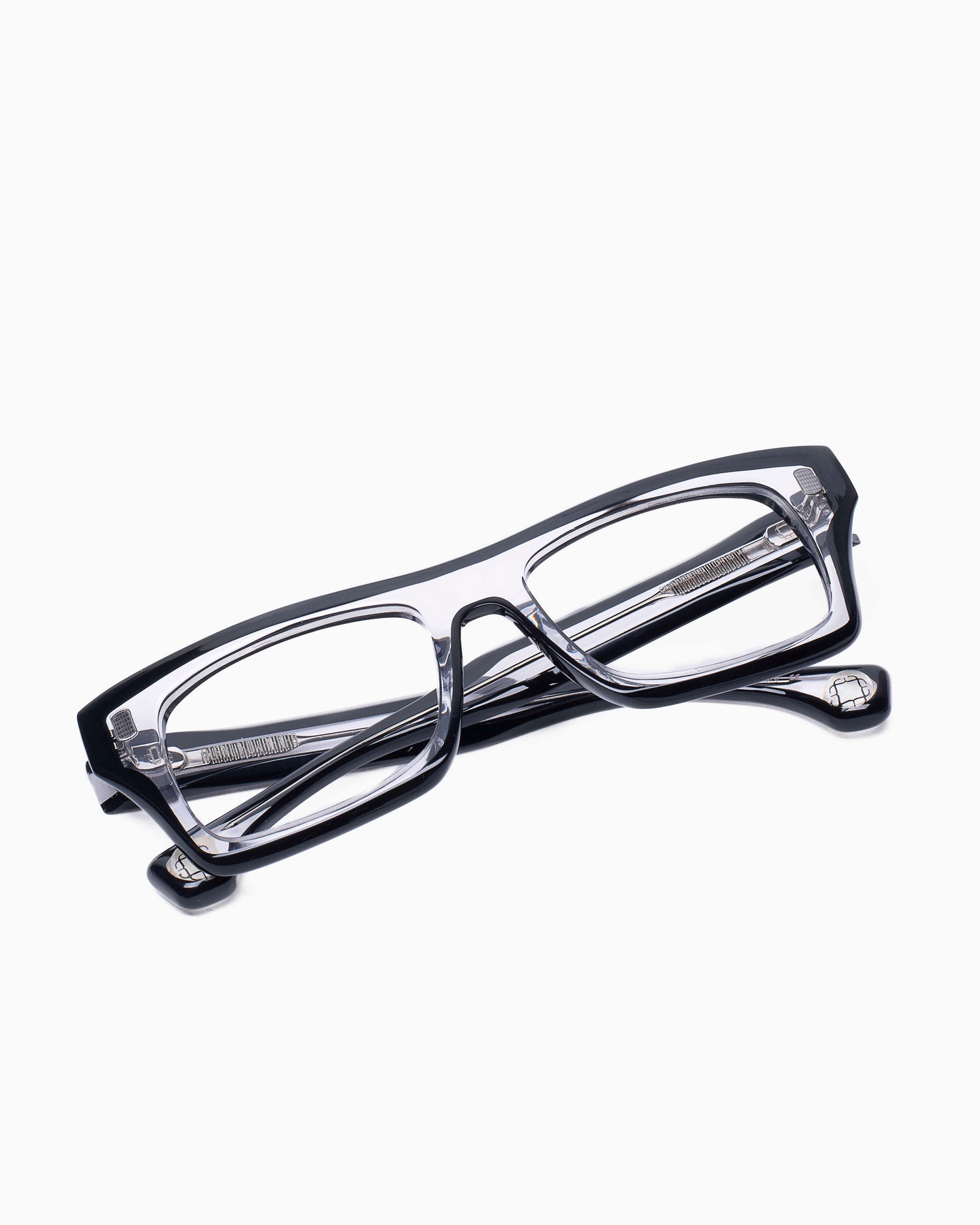 crystal plastic rectangle eyeglasses by Blake Kuwahara model Chambers, front view, lunettes de vue rectangle couleur cristal