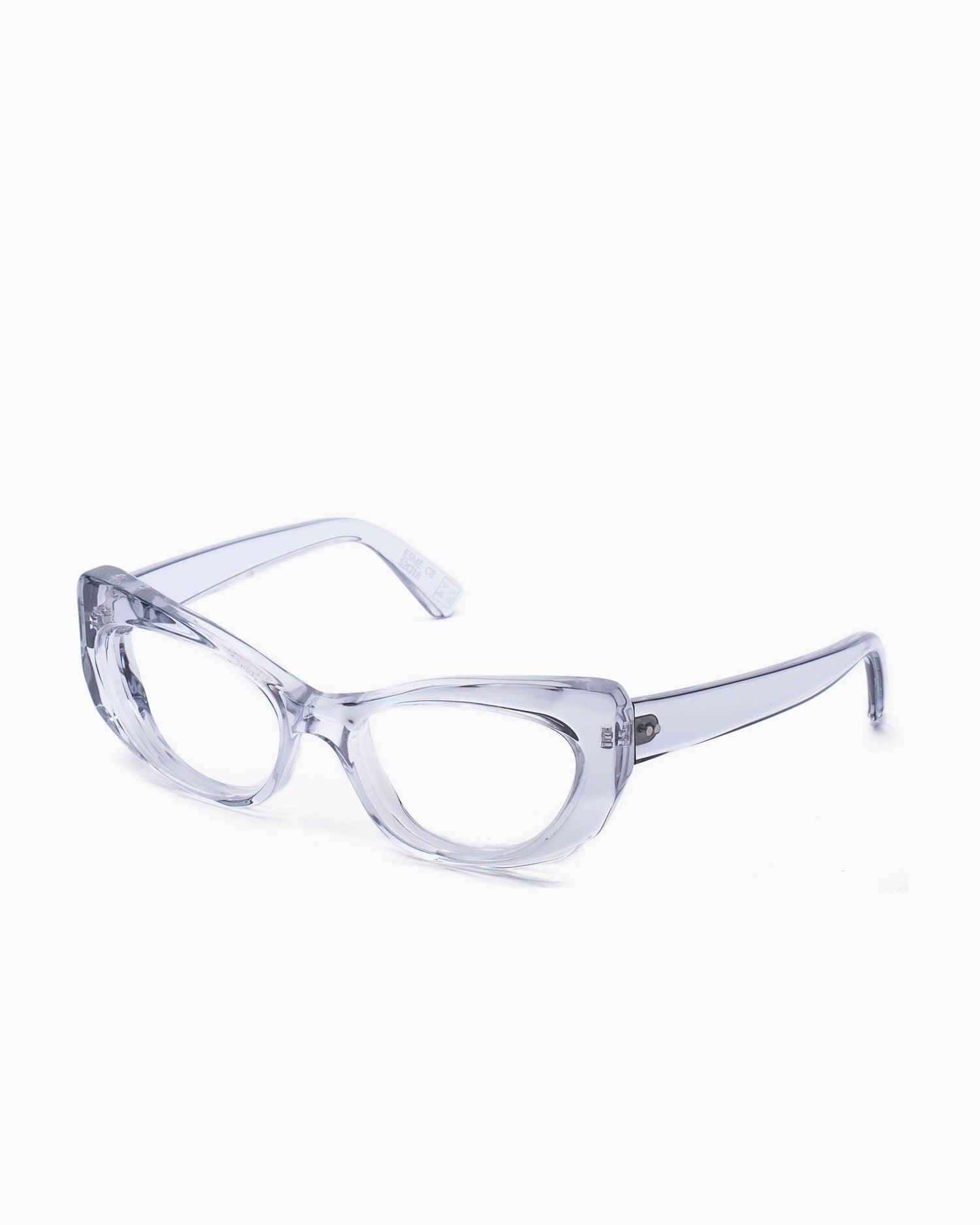 silver plastic cat eyeglasses by Kirk&Kirk model Esme, front view, lunettes de vue chat couleur argent
    >
  </div>
  <button class=