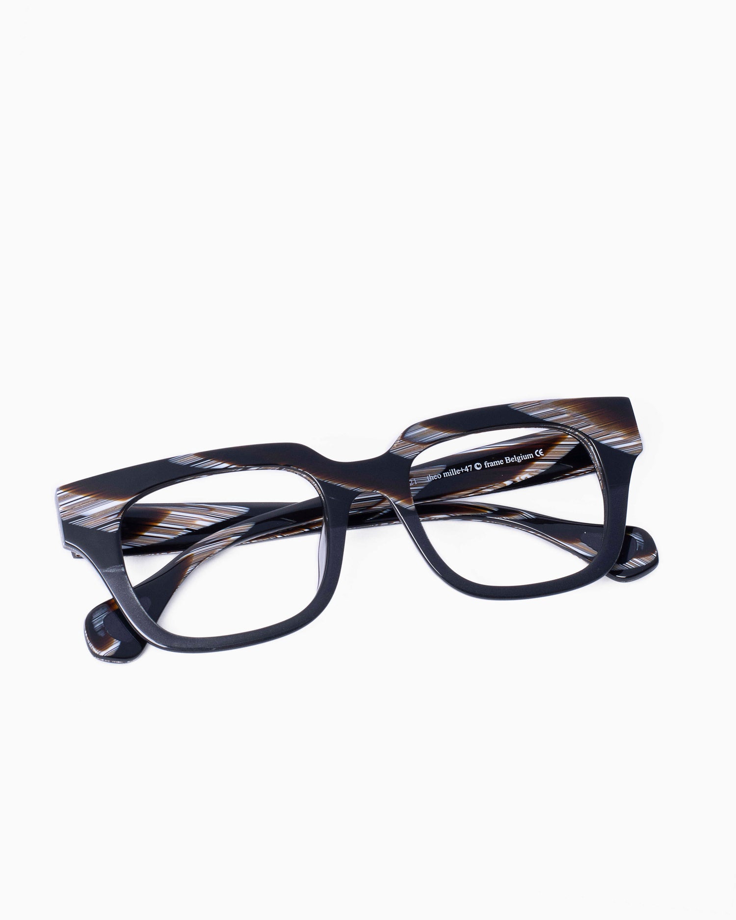 Theo - THOUSAND+47 - 21 | glasses bar:  Marie-Sophie Dion