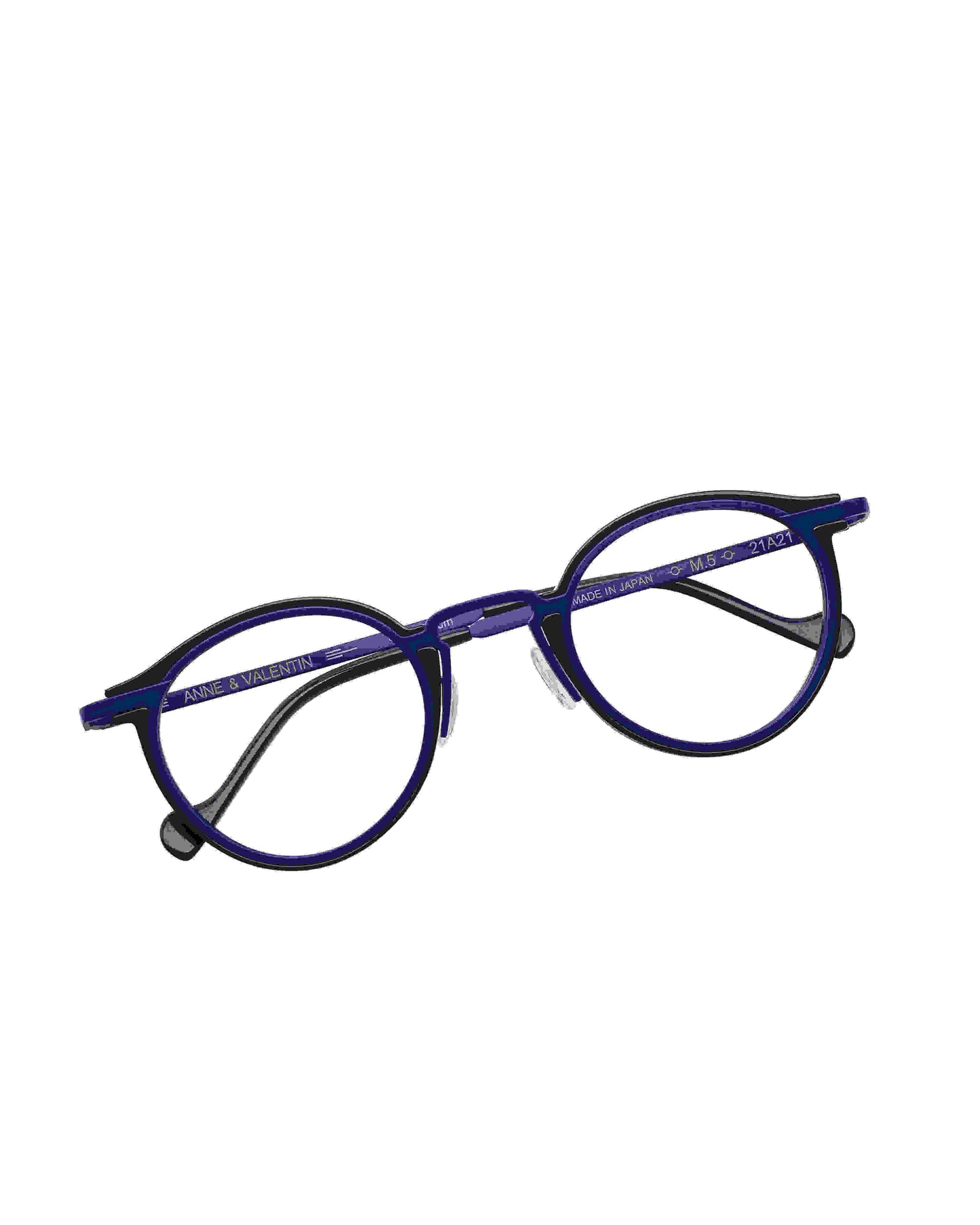 Anne and Valentin - M5 - 21A21 | glasses bar