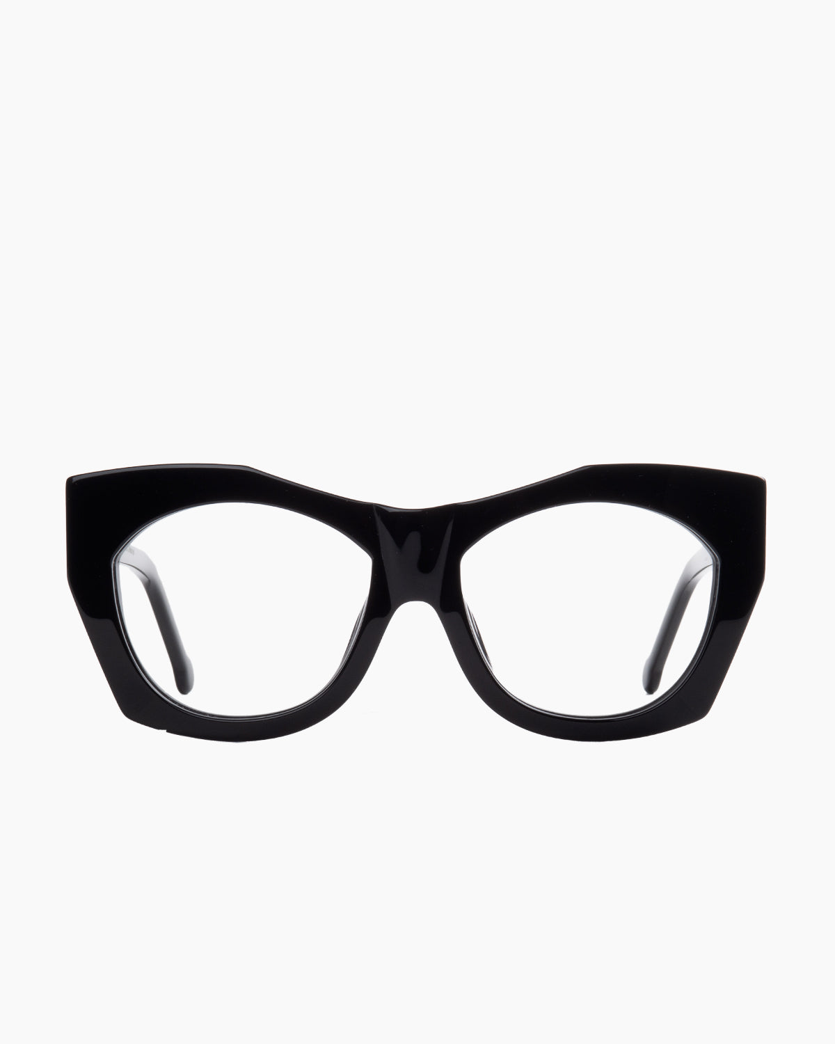 black plastic butterfly eyeglasses by Marie-Sophie Dion model , front view, lunettes de vue noir papillon