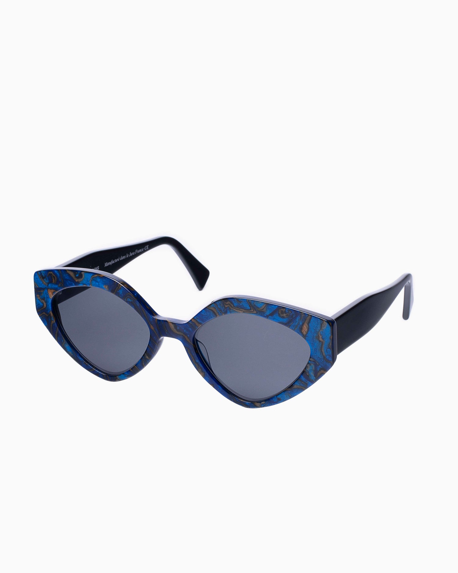 blue plastic butterfly  sunglassesby Traction model Bougainville, front view, lunettes de vue Bleu papillon