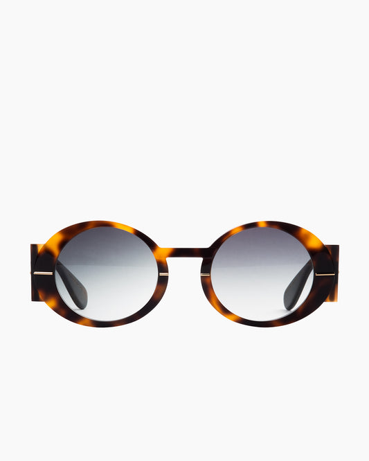 tortoise plastic oval sunglassesby Gamine model Trastevere, front view, lunettes de vue ovale couleur écaille de tortue