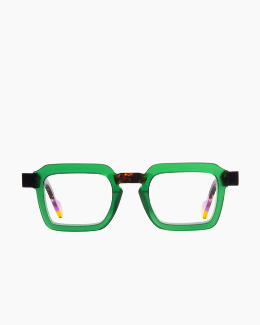 green plastic rectangle eyeglasses by Anne et Valentin model raw7, front view, lunettes de vue rectangle couleur vert