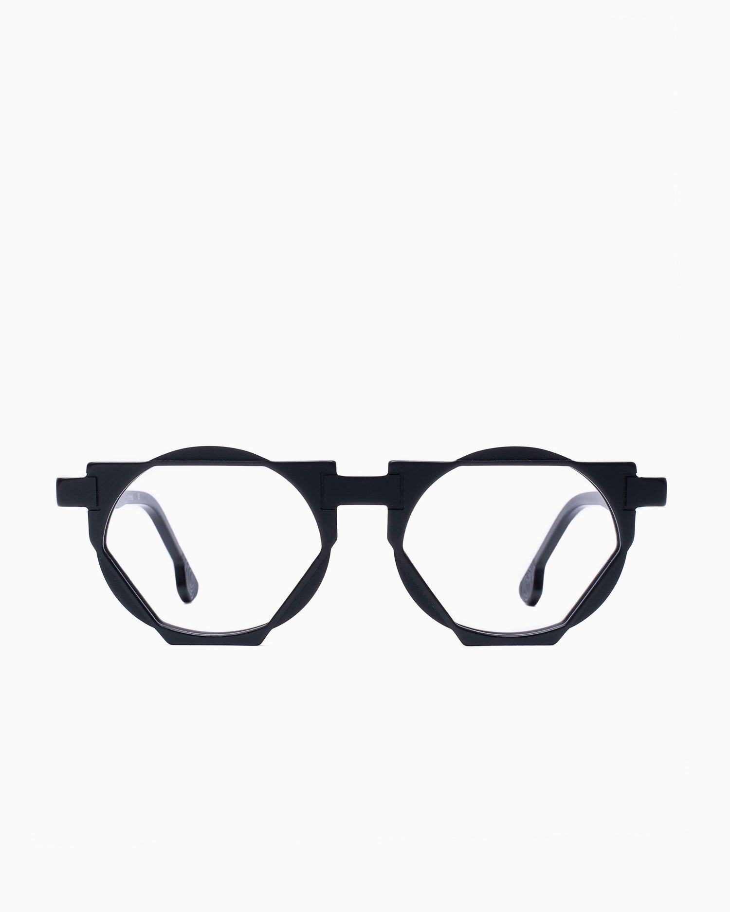 Dzmitry Samal - Herve - BlackMat | glasses bar:  Marie-Sophie Dion