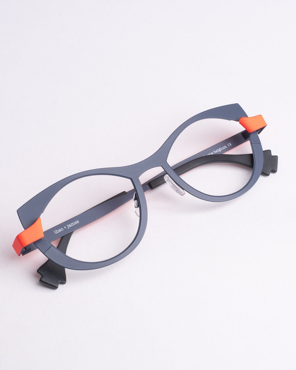 Theo-plooi-433 | glasses bar