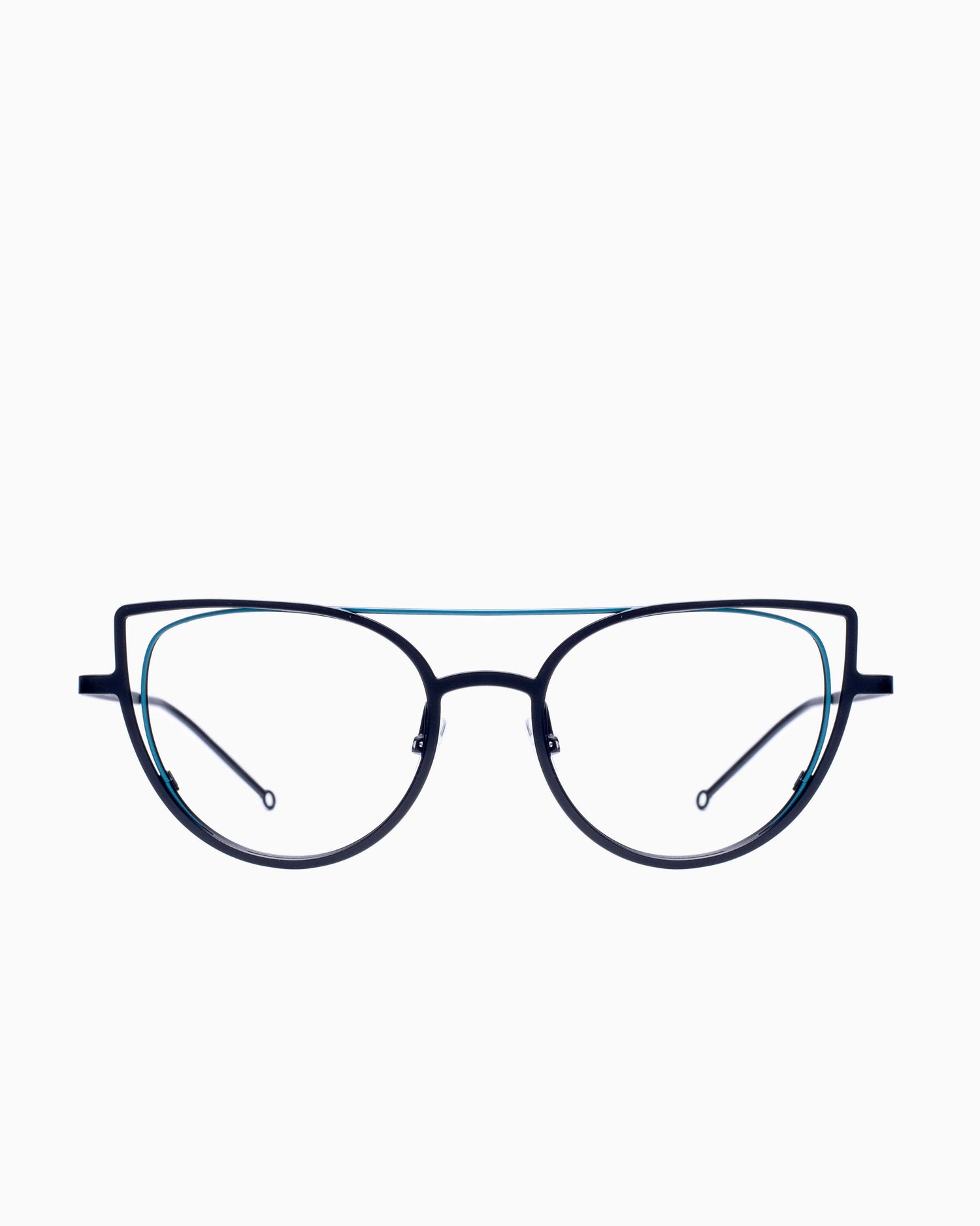 black metal cat eyeglasses by Noego model Aerial1, front view, lunettes de vue Noir 
