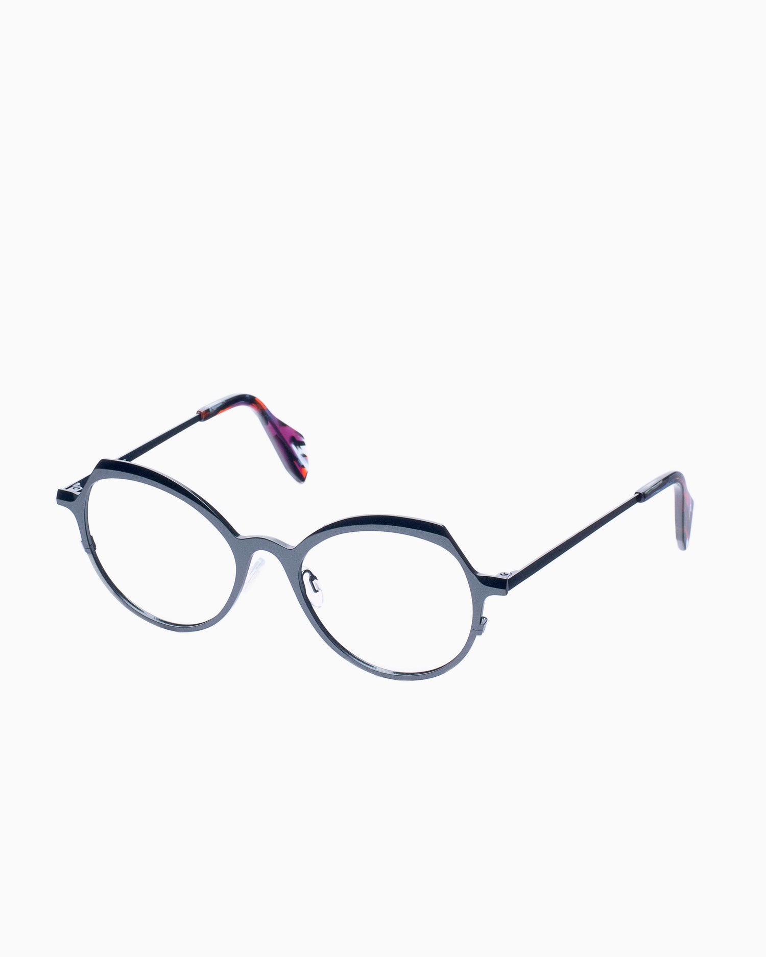 green metal butterfly eyeglasses by Theo model Pendeloque, front view, lunettes de vue Vert papillon